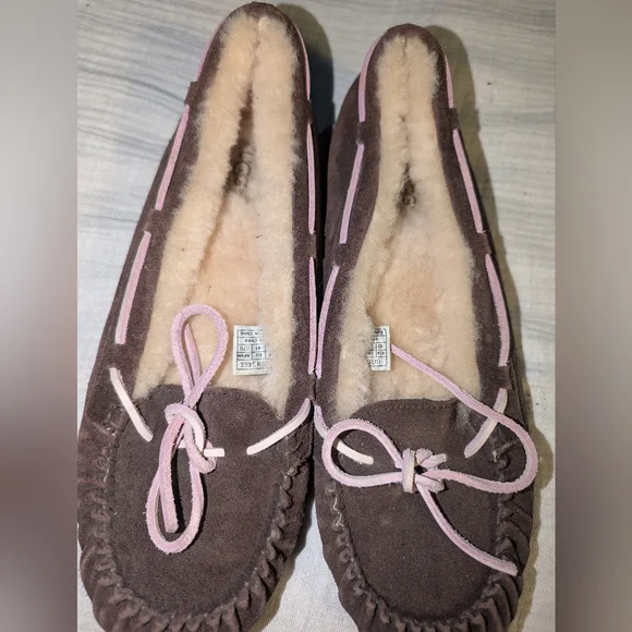 UGG Sheepskin Moccasin Dakota Chocolate Brown Suede Slippers Sz 10 # 5466 - Picture 9 of 10
